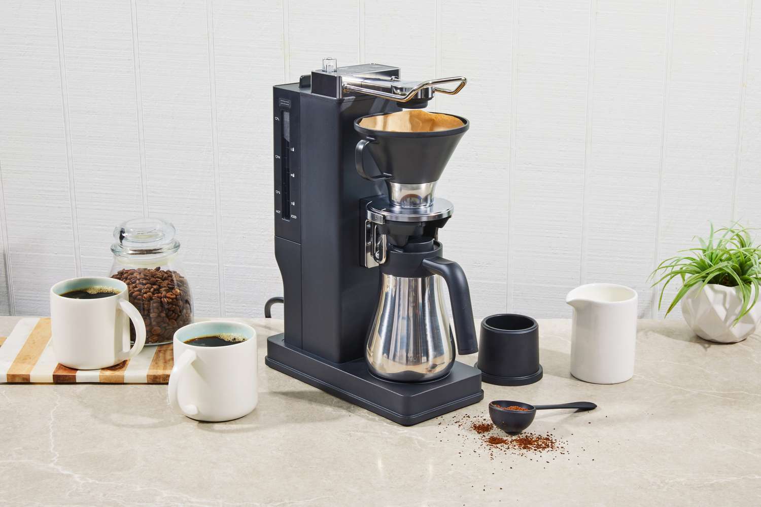 Compact Coffee Maker for Dorm Rooms: A Guide for Students